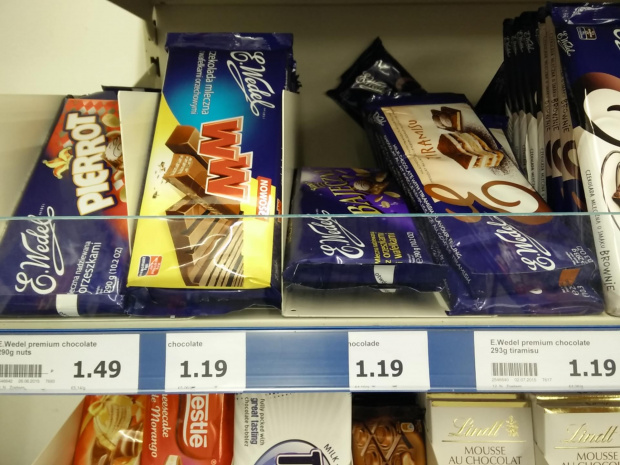 czekolada w Holandi o połowę tańsza