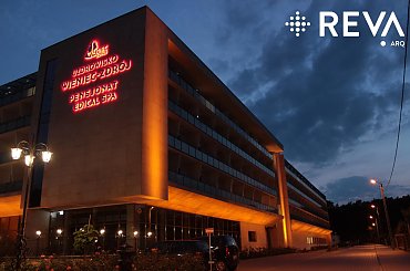 Uzdrowisko Wieniec Zdrój #architektura #iluminacje #kościoły #LED #oprawy #oświetlenie