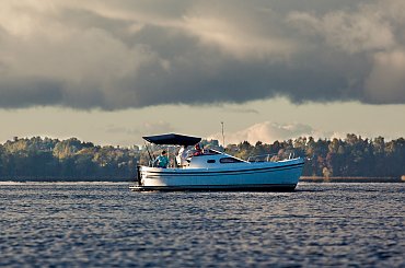 DELPHIA NANO CZARTER ŁODZI MOTOROWYCH NA JEZIORAKU I KANALE OSTRÓDZKO-ELBLĄSKIM #CZARTER #CZARTERJEZIORAK #CZARTERMOTOROWODNY #CZARTERNAJEZIORAKU #CZARTERNAMAZURACH #IŁAWACZARTER #JEZIORAKCZARTER #MARIBO #MAZURY #OSTRÓDA #PODOMEGĄ