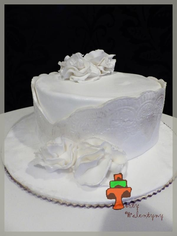 Elegancki tort weselny #elegancki #róże #ślub #tort #TortyKraków #TortyWalentynki #wesele