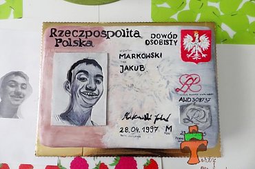 Tort dowód osobisty #DowódOsobisty #portret #tort #TortyArtystyczne #TortyKraków #TortyWalentynki
